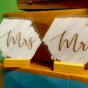 Mr & Mrs wedding signs gold etching white